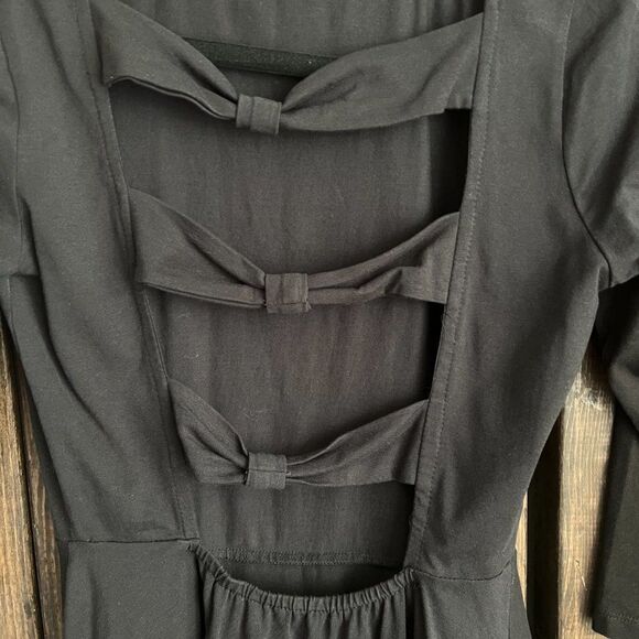 Little Black Dress (S) - Picture 2 of 3